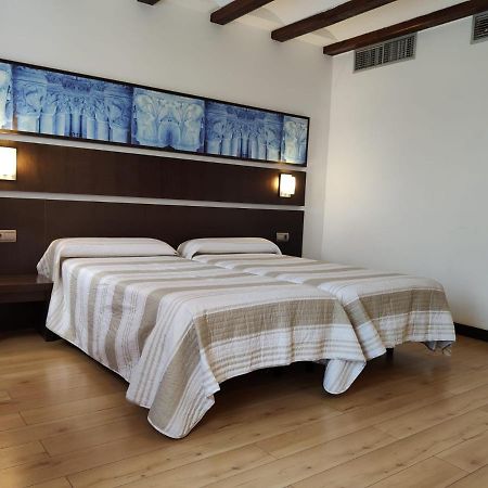 Hotel Rey Sancho Navarrete Zewnętrze zdjęcie