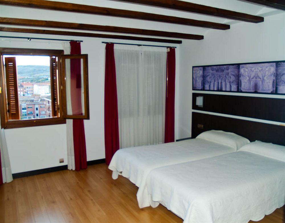 Hotel Rey Sancho Navarrete Zewnętrze zdjęcie