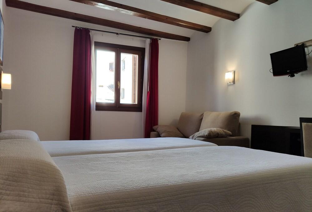 Hotel Rey Sancho Navarrete Zewnętrze zdjęcie