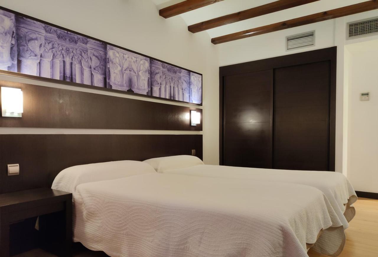 Hotel Rey Sancho Navarrete Zewnętrze zdjęcie